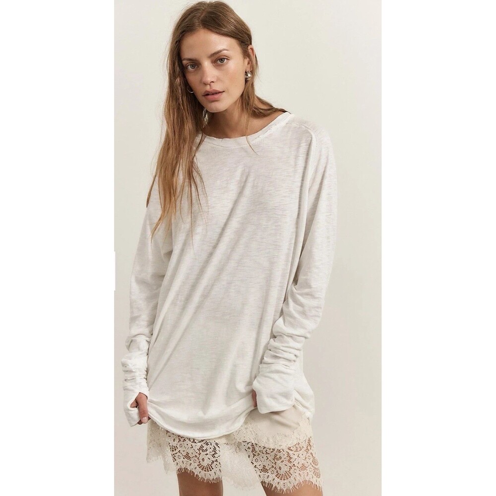 Free People We The Free Arden Oversized White Tee Top Thumbholes Long Sleeve Med